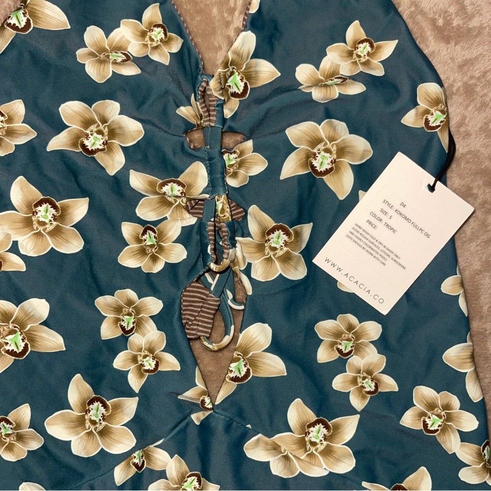 NWT Acacia Swimwear Small Tropic Kokomo One Piece - Picture 2 of 3